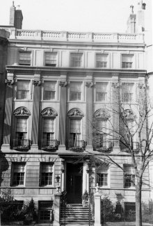 150 Beacon (ca. 1942), photograph by Bainbridge Bunting, courtesy of The Gleason Partnership