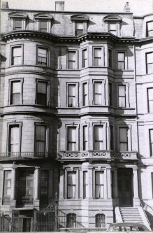 188-190 Beacon (ca. 1942), photograph by Bainbridge Bunting, courtesy of the Boston Athenaeum