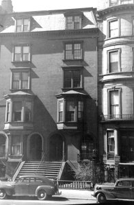 192 Beacon (ca. 1942), photograph by Bainbridge Bunting, courtesy of the Boston Athenaeum