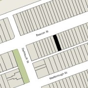 Lot 21' x 112' (2,352 sf)