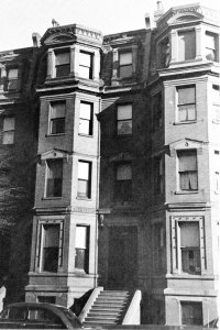 277 Beacon (ca. 1942), photograph by Bainbridge Bunting, courtesy of the Boston Athenaeum
