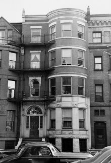 475 Beacon (ca. 1942), photograph by Bainbridge Bunting, courtesy of The Gleason Partnership