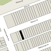 Lot 21' x 112' (2,352 sf)