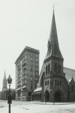 282 Berkeley (29 Commonwealth) and First Church (ca.1900); courtesy of Historic New England.
