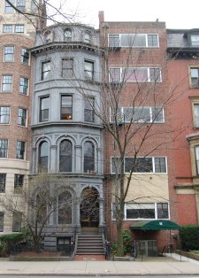 16-18 Commonwealth (2016)