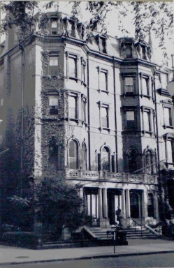 38-40 Commonwealth (ca. 1942), photograph by Bainbridge Bunting, courtesy of the Boston Athenaeum