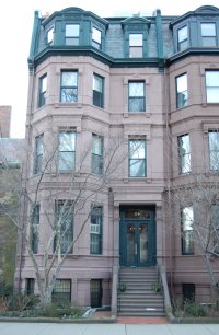 114 Commonwealth (2013)