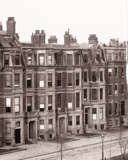 131-135 Commonwealth, detail from a photograph taken December 1883 from the Hotel Vendôme; Manning family album, courtesy of Historic New England