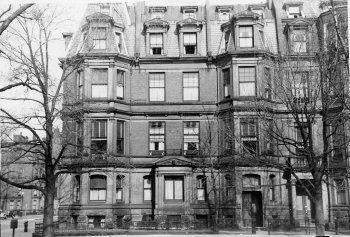 151 Commonwealth and Commonwealth façade of 303 Dartmouth (ca. 1942), photograph by Bainbridge Bunting, courtesy of The Gleason Partnership