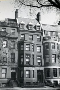 205 Commonwealth (ca. 1942), photograph by Bainbridge Bunting, courtesy of the Boston Athenaeum