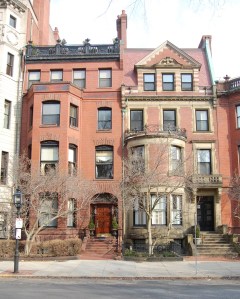 213-215 Commonwealth (2015)