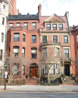 213-215 Commonwealth (2015)