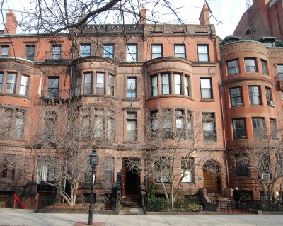 225-227 Commonwealth (2015)