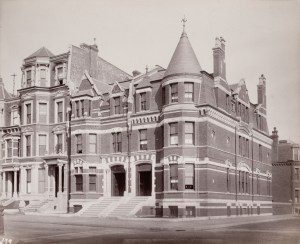 311-315 Commonwealth (ca. 1883); photograph by Albert Levy; Ryerson and Burnham Archives, The Art Institute of Chicago (Digital file #51191)