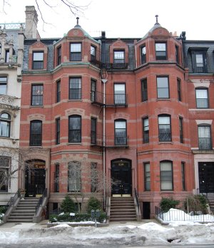 318-320 Commonwealth (2013)