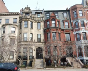 325-327 Commonwealth (2015)