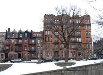 356-366 Commonwealth (2013)