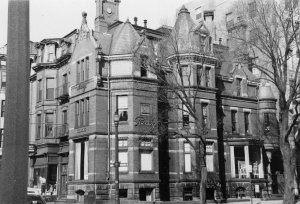 277 Dartmouth (ca. 1942), photograph by Bainbridge Bunting, courtesy of The Gleason Partnership