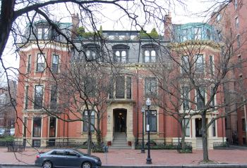 326-328 Dartmouth and Dartmouth façade of 163 Marlborough (2013)