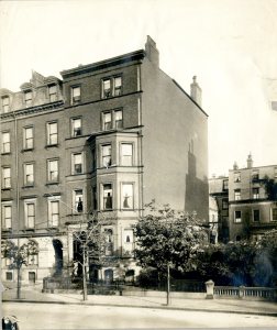 32 Marlborough (ca. 1920), courtesy of the Boston Athenaeum