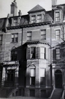 86 Marlborough (ca. 1942), photograph by Bainbridge Bunting, courtesy of the Boston Athenaeum