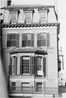 274 Clarendon, Marlborough façade (ca. 1942), photograph by Bainbridge Bunting, courtesy of The Gleason Partnership