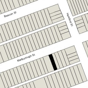 Lot 24' x 112' (2,688 sf)