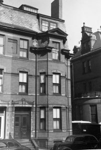 15 Gloucester (ca. 1942), photograph by Bainbridge Bunting, courtesy of The Gleason Partnership