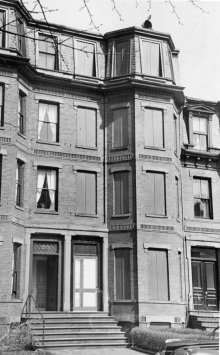 287 Marlborough (ca. 1942), photograph by Bainbridge Bunting, courtesy of The Gleason Partnership