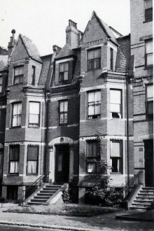 296 Marlborough (ca. 1942), photograph by Bainbridge Bunting, courtesy of the Boston Athenaeum
