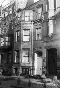 384 Marlborough (ca. 1942), photograph by Bainbridge Bunting, courtesy of The Gleason Partnership