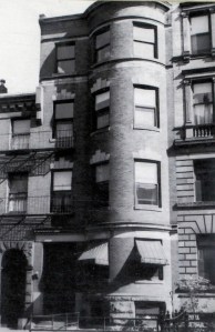 406 Marlborough (ca. 1942), photograph by Bainbridge Bunting, courtesy of the Boston Athenaeum