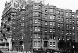 409-411 Marlborough (ca. 1942), photograph by Bainbridge Bunting, courtesy of The Gleason Partnership