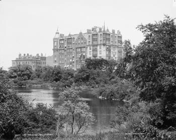 4 Charlesgate East (535 Beacon) and 10 Charlesgate East (ca. 1895), Detroit Publishing Co.; courtesy of the Library of Congress