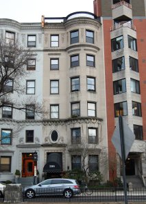 386 Commonwealth (2014)