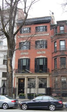 393 Commonwealth (2014)