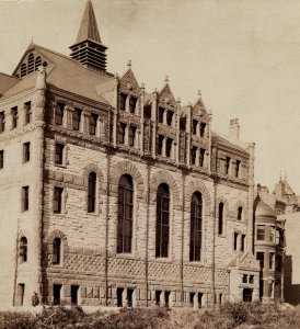 26 Exeter (ca. 1885), detail from photograph by F. A. Tremaine; Ryerson and Burnham Archives, The Art Institute of Chicago (Digital file #43950).
