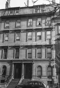 143-145 Beacon (ca. 1942), Bainbridge Bunting Pho-tograph Collection, courtesy of the Boston Public Li-brary and Digital Commonwealth; licensed under a Creative Commons Attribution Non- Commercial No Derivatives License.